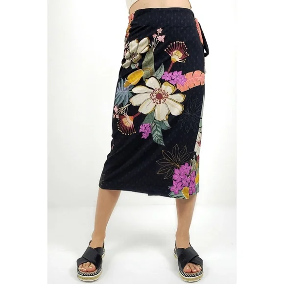 24hr SALE 🔴Farm Rio Wrap Skirt and top set!"Flor de Festa"
